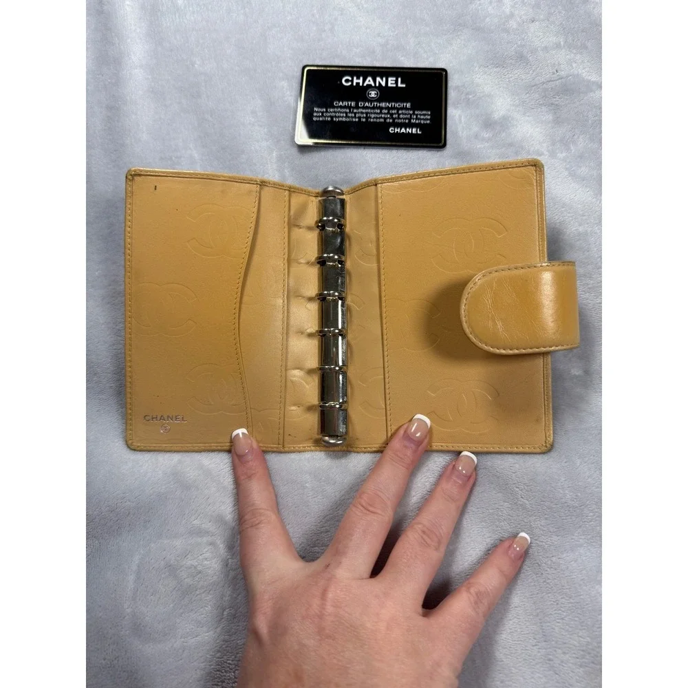 Chanel‎ Quilted Cambone Agenda/Passport Holder Tan/Black